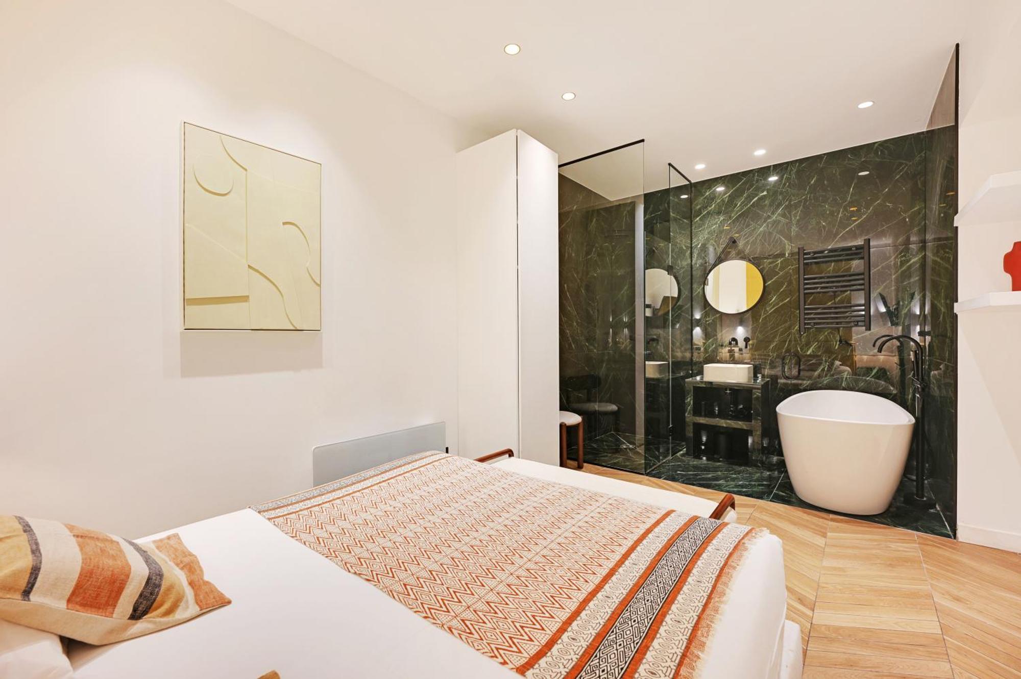 Amazing Appartement - 3Br-10P - Saint Germain ปารีส ภายนอก รูปภาพ